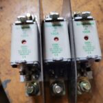 Porte fusibles triples avec fusibles 500V160A