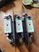 Porte fusibles triples avec fusibles 500V50A