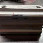 Vérin pneumatique double effet CDQ2A32-50DF