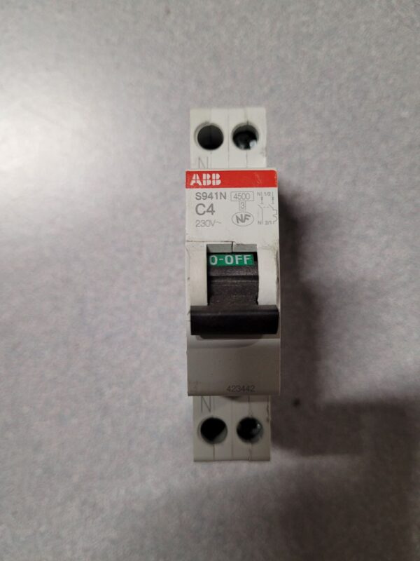 Disjoncteur 1P+N S941NC4 – Image 1