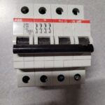 Disjoncteur 4P 20A S204C20