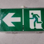 Eclairage de sortie de secours (sortie à gauche)