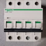 Disjoncteur 4P IC60NC40A