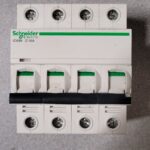 Disjoncteur 4P IC60NC16A