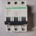 Disjoncteur 3P 1A 24344