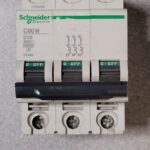 Disjoncteur 3P 10A 24349