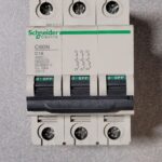 Disjoncteur 3P 16A 24215