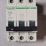 Disjoncteur 3P 4A 25500