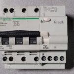 Différentiel + disjoncteur 3P 25A 21067+21471