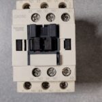 Contacteur CAD50 Bobine 400V