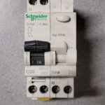 Disjoncteur + différentiel 2P 20A A9N21026+A9N21450