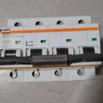 Disjoncteur 4P 20580