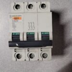 Disjoncteur 3P 24345