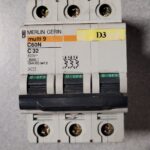 Disjoncteur 3P 24218