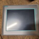 Ecran tactile SIMATIC MULTI PANEL 6AV6 644-0AA01-2AX0