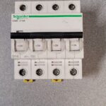 Disjoncteur 4P IC60N D10A
