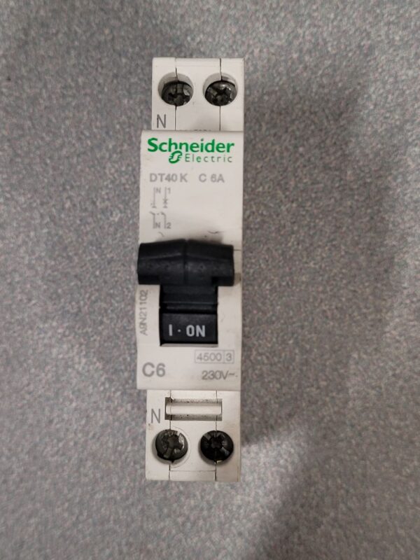 Disjoncteur 1P+N 6A 21102 – Image 1