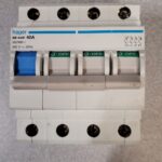 Disjoncteur 4P 40A SB440F