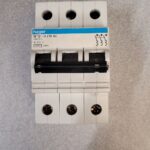 Disjoncteur 3P 10A N°12U