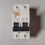 Disjoncteur 2P 20543