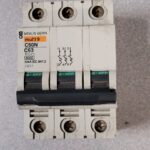 Disjoncteur 3P 24221