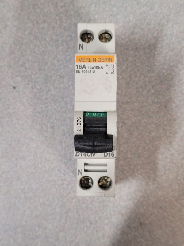 Disjoncteur 1P+N 21376 – Image 1