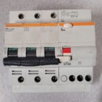 Disjoncteur + Différentiel 3P 21043+21460