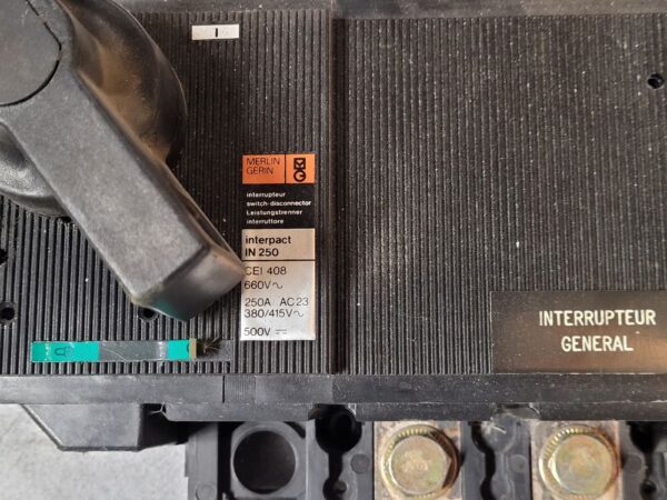 Interrupteur sectionneur 3P 250A – Image 2