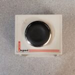 Support 04405 + bouton poussoir noir