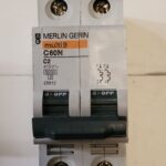 Disjoncteur 2P 25812