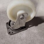 Roulettes pivotantes D150x45 monture inox