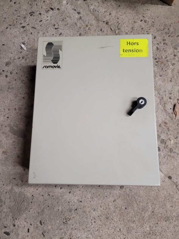 Coffret électrique 500x400x220 – Image 1