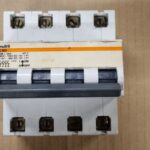 Disjoncteur 4P 21046