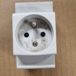 Prise modulaire 230V 16A 03235