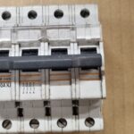 Disjoncteur 4P  01979 N°12(10A) U