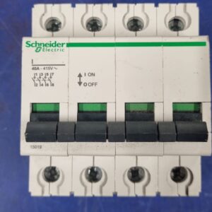 Disjoncteur 4P 15019