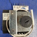 Carte thermostat électronique TCG901A avec plaque support et commande