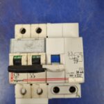 Disjoncteur différentiel 2P C16 - 07919