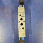 Distributeur pneumatique MVH-5/3G-1/4 - 19138 + bobine MSV-3 - 119807