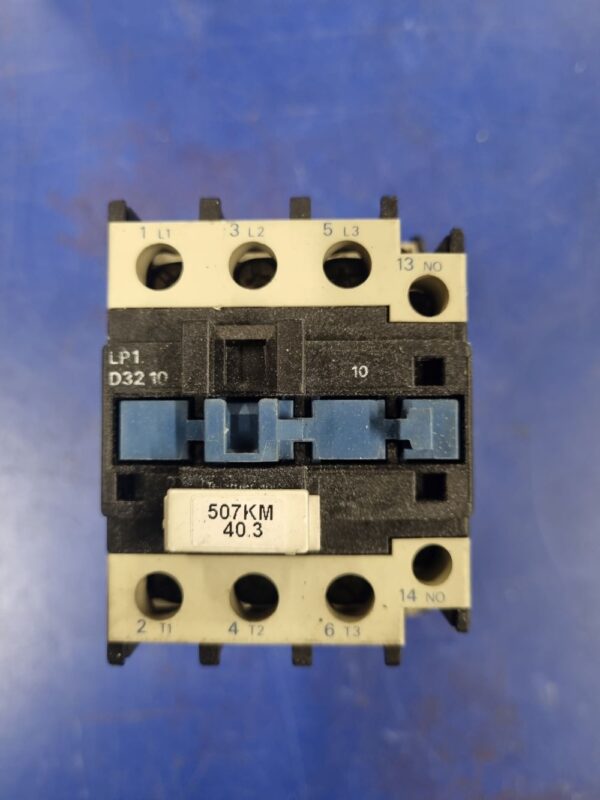 Contacteur LP1D3210 Bobine 24V – Image 1