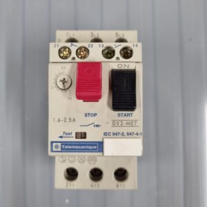 Disjoncteur moteur (1.6-2.5A) GV2M07 avec contacts auxiliaires