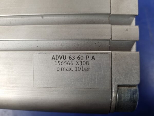 Vérin pneumatique double effet ADVU-63-60-P-A (156566) – Image 3