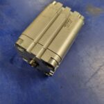 Vérin pneumatique double effet ADVU-40-40-P-A (156546)