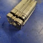 Vérin pneumatique double effet ADVUL-32-40-P-A (156880)