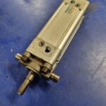 Vérin pneumatique double effet sur tourillons DNC-32-40-PPV-A (163306)