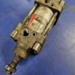 Vérin pneumatique double effet  40M2L063A0025