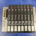 Ensemble 8 distributeurs pneumatiques 0820055052 sur embase 0821739110