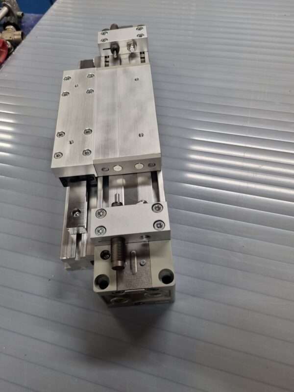 Vérin pneumatique sans tige double effet MY1H40-100LZ – Image 1