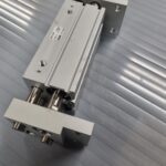 Pince pneumatique double effet MHL2-32D1