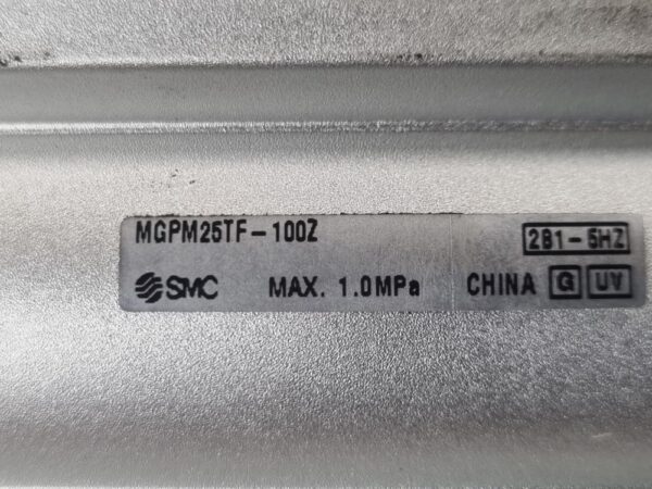 Unité de guidage pneumatique double effet MGPM25TF-100Z – Image 3